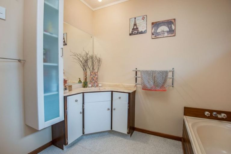 Photo of property in 11 Mcfadden Drive, Mosgiel, 9024