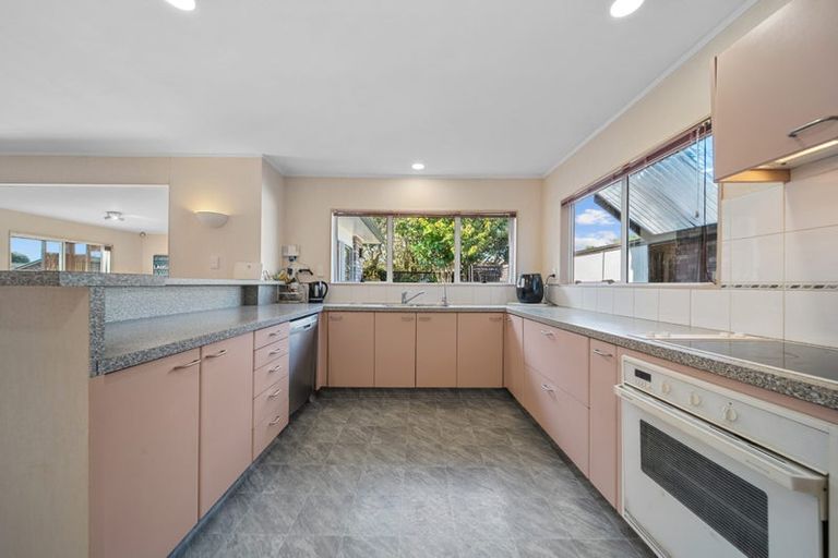 Photo of property in 1/7 Camden Place, Papatoetoe, Auckland, 2025