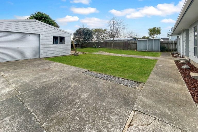 Photo of property in 20 Strathmore Avenue, Levin, 5510