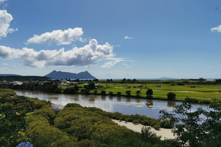 Photo of property in 127 Tamure Place, Ruakaka, 0116