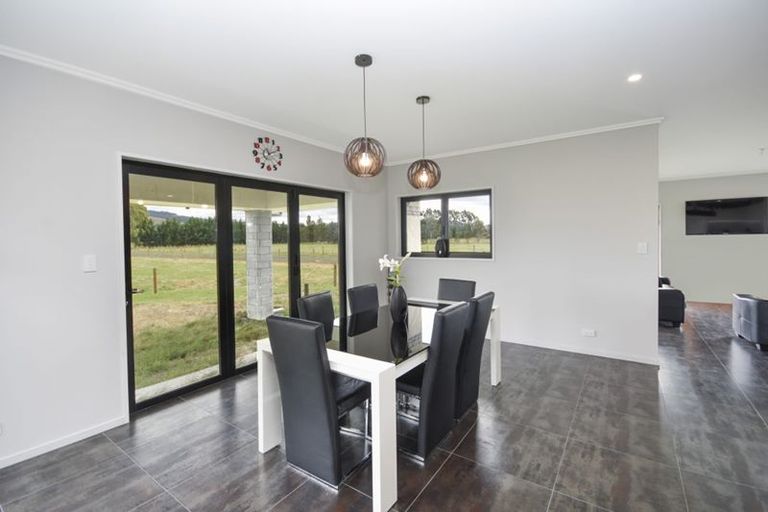 Photo of property in 347 Riccarton Road West, Mosgiel, 9092