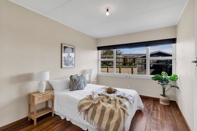 Photo of property in 182 Ngamotu Road, Spotswood, New Plymouth, 4310