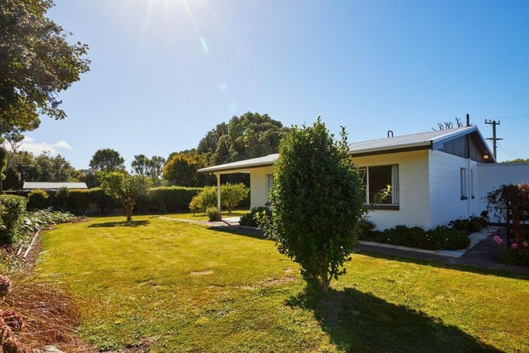 Photo of property in 702 State Highway 1, Peketa, Kaikoura, 7374
