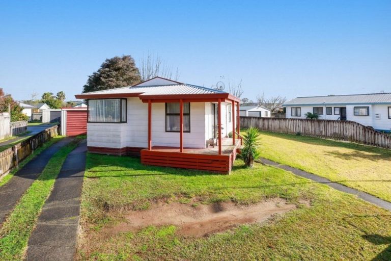 Photo of property in 44 Lloyd Drive, Nawton, Hamilton, 3200