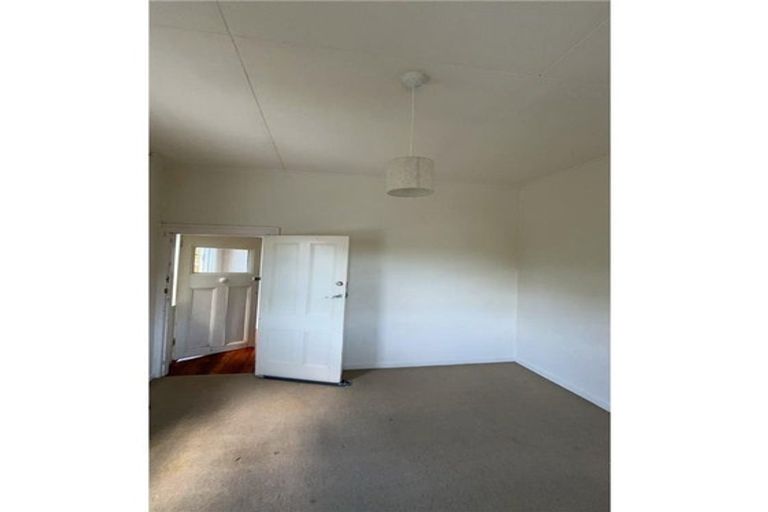 Photo of property in 37 Raroa Road, Kelburn, Wellington, 6012