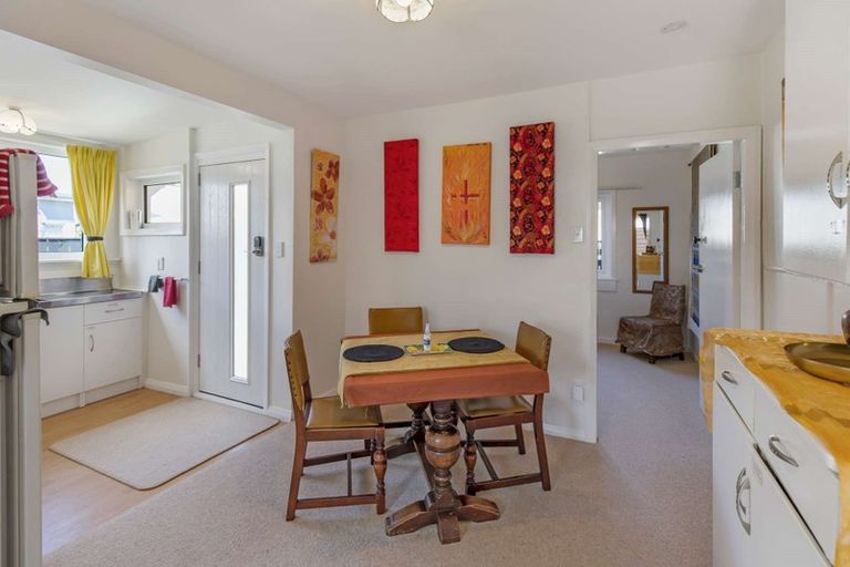 Photo of property in 8a Pharazyn Street, Gonville, Whanganui, 4500