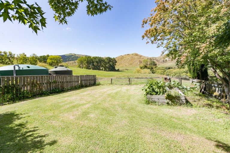 Photo of property in 1035 Kairakau Road, Kairakau, Havelock North, 4295