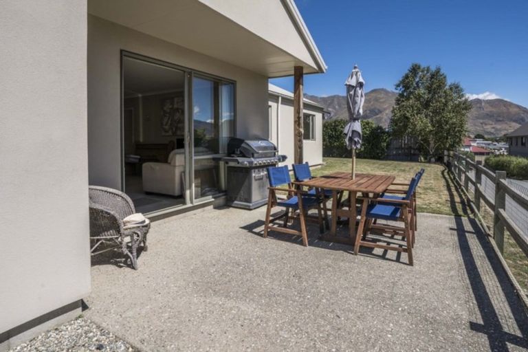 Photo of property in 81a Kings Drive, Wanaka, 9305