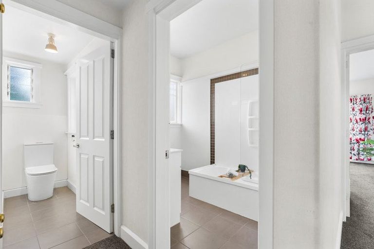 Photo of property in 15 Roa Road, Fendalton, Christchurch, 8041