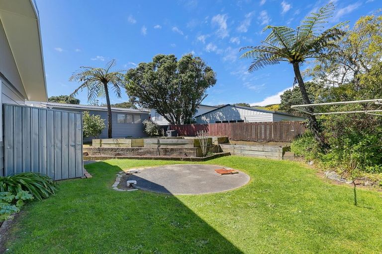 Photo of property in 32 Sea Vista Drive, Pukerua Bay, 5026