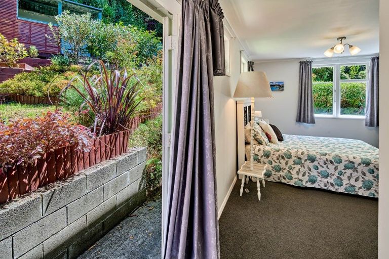 Photo of property in 22 Rintoul Grove, Stokes Valley, Lower Hutt, 5019
