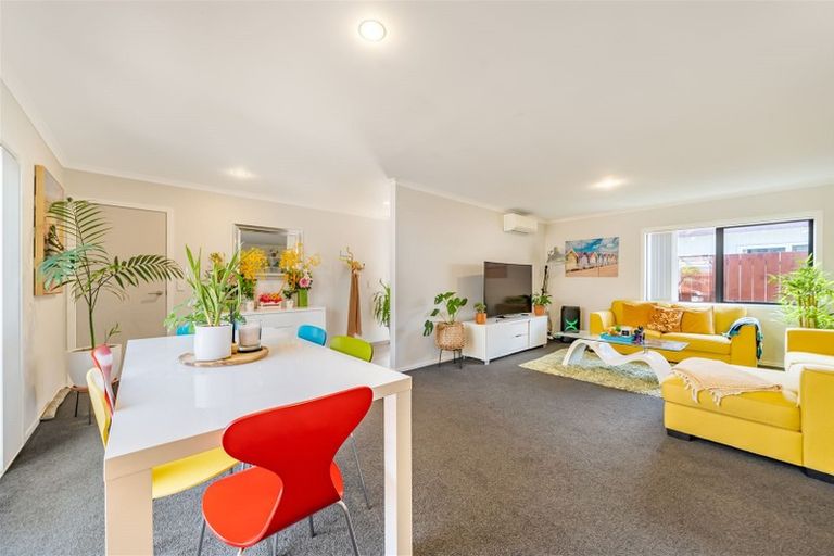 Photo of property in 85 Farmer Crescent, Taita, Lower Hutt, 5011