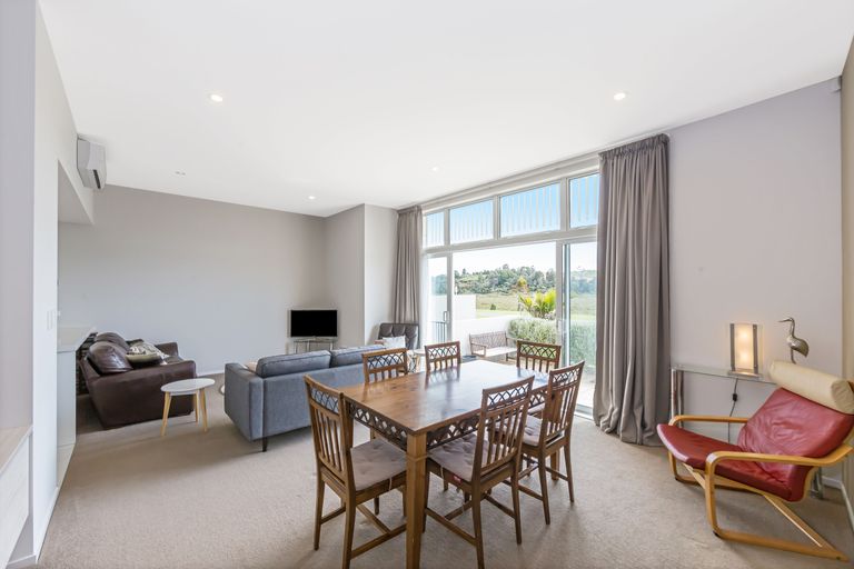 Photo of property in 255 Millwater Parkway, Silverdale, 0932