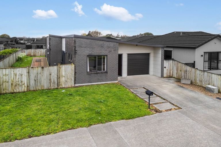 Photo of property in 6 Maxwell Road, Pukekohe, 2120