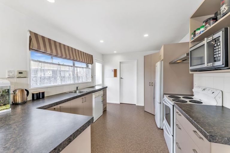 Photo of property in 20 Four Elms Place, Parklands, Christchurch, 8083