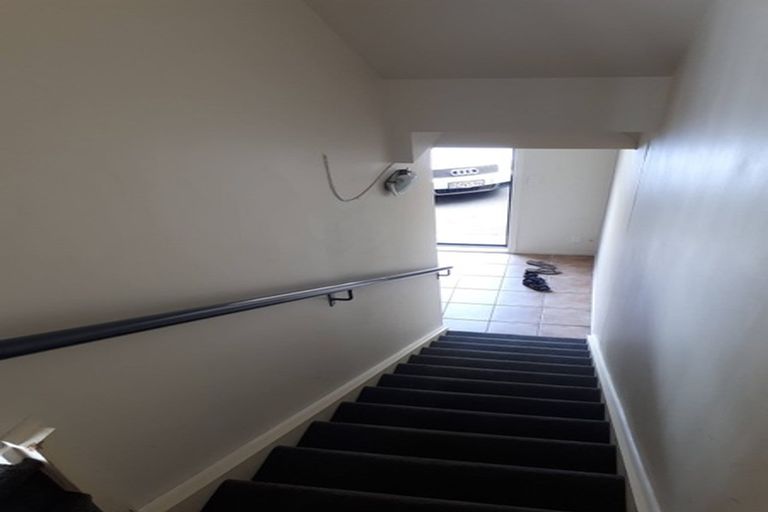 Photo of property in Krisley Court, 7/6 Ambrico Place, New Lynn, Auckland, 0600