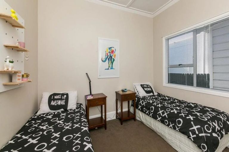 Photo of property in 53 Georges Drive, Napier South, Napier, 4110