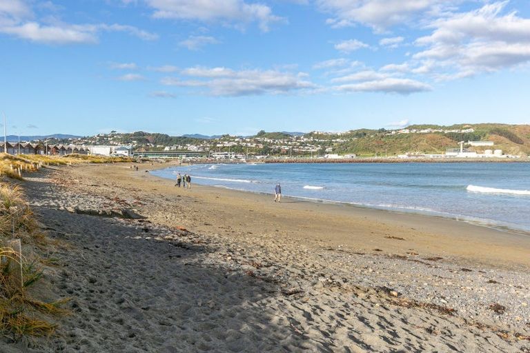 Photo of property in 8b Lyall Parade, Lyall Bay, Wellington, 6022