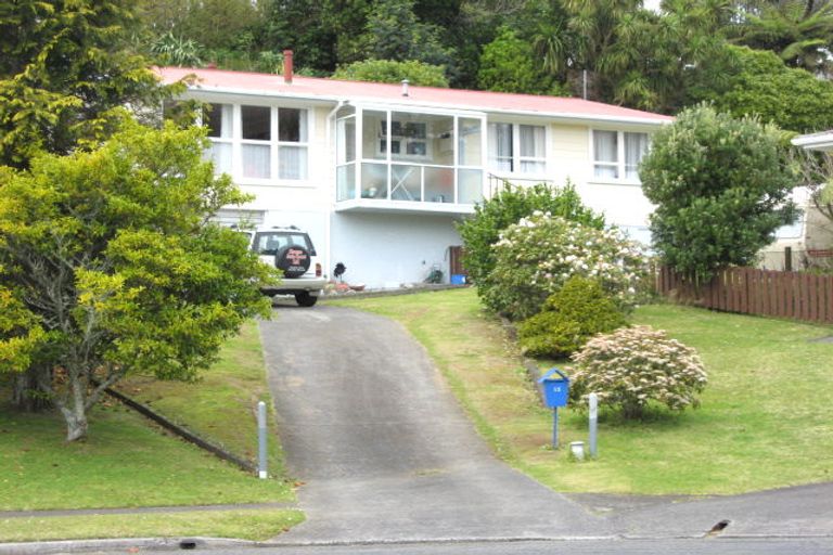Photo of property in 15 Brixham Place, Merrilands, New Plymouth, 4312
