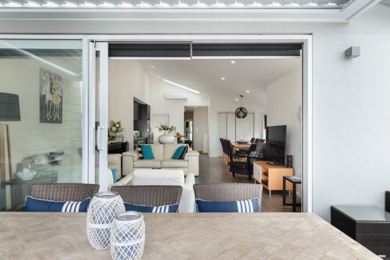 Photo of property in 173 Marine Parade, Mount Maunganui, 3116