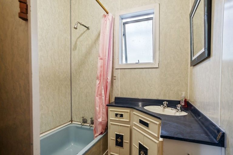 Photo of property in 13 Cadman Street, Waikino, Waihi, 3682