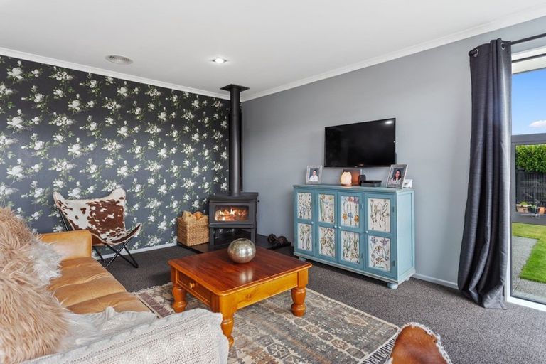 Photo of property in 17 Eyrewell Road, Pegasus, 7612