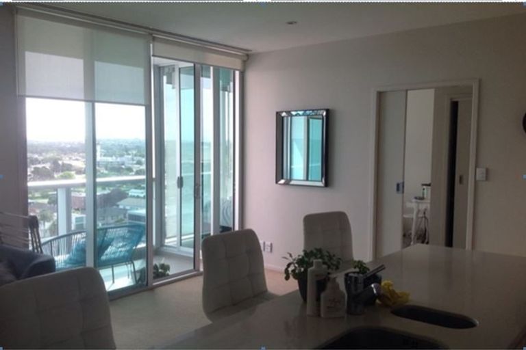 Photo of property in Sentinel Apartments, 1105/3 Northcroft Street, Takapuna, Auckland, 0622