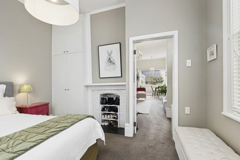 Photo of property in 10 Saint Mary Street, Thorndon, Wellington, 6011