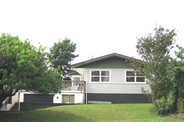 Photo of property in 18 Ranui Avenue, Ranui, Auckland, 0612