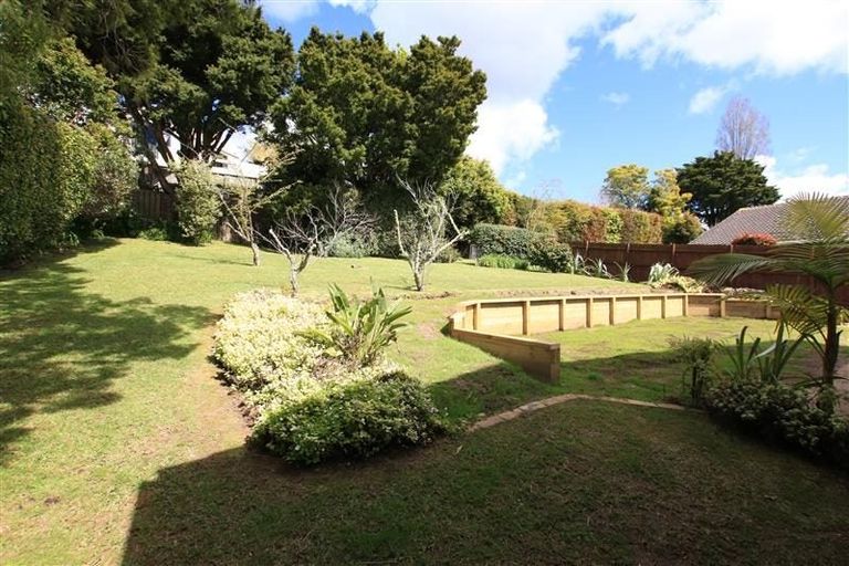 Photo of property in 80 Velma Road, Hillcrest, Auckland, 0627