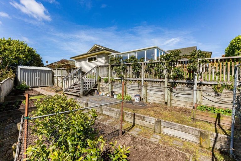 Photo of property in 3 Catlins Glen, Aotea, Porirua, 5024