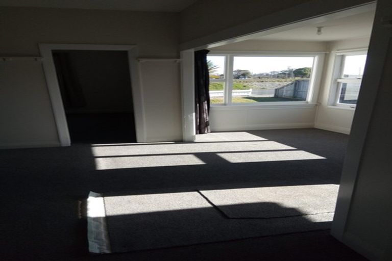 Photo of property in 15 Owles Terrace, New Brighton, Christchurch, 8061