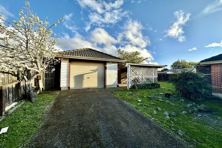 Photo of property in 16 Hudson Avenue, Ebdentown, Upper Hutt, 5018