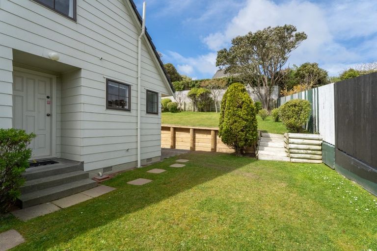 Photo of property in 33 Abilene Crescent, Churton Park, Wellington, 6037