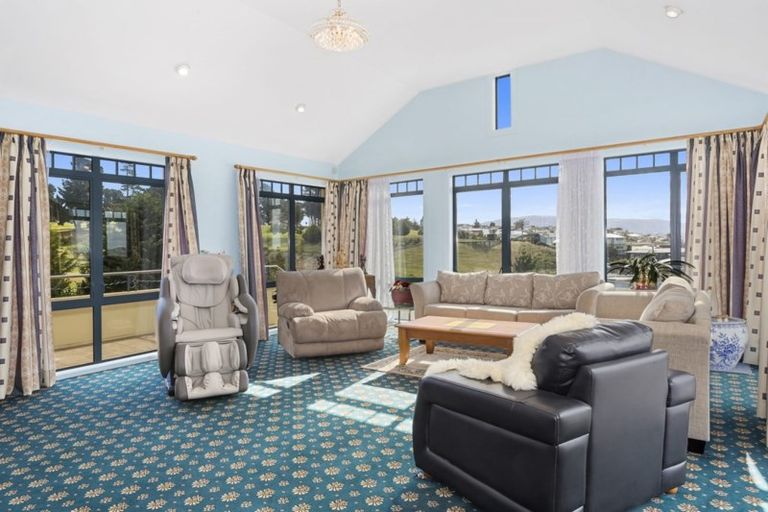 Photo of property in 6 Highgrove, Saint Clair, Dunedin, 9012