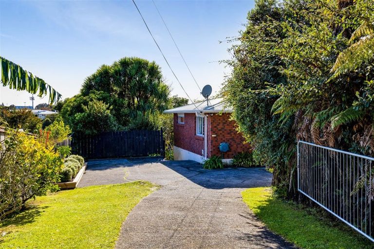 Photo of property in 7a Penrith Street, Westown, New Plymouth, 4310