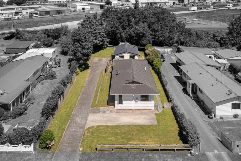 Photo of property in 8 Conifer Place, Te Puke, 3119