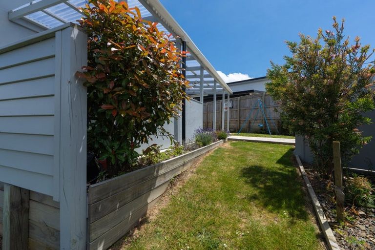 Photo of property in 1 Vaucluse Heights, Fitzherbert, Palmerston North, 4410