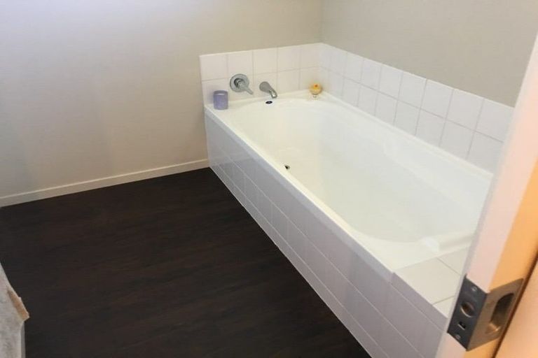 Photo of property in 2 Heathridge Place, Lincoln, 7608