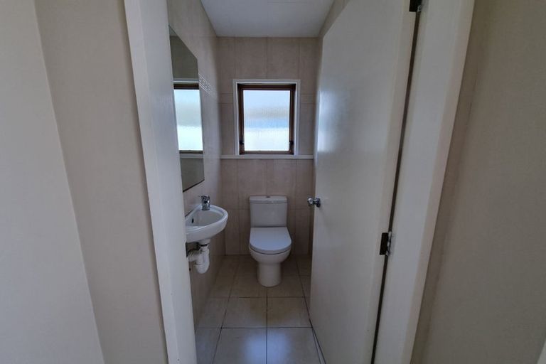 Photo of property in 27 Kaikoura Street, Maupuia, Wellington, 6022