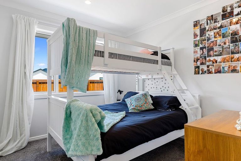 Photo of property in 66 Watkins Drive, Rangiora, 7400