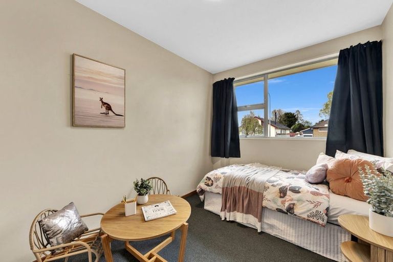 Photo of property in 1/6 Arran Crescent, Woolston, Christchurch, 8062