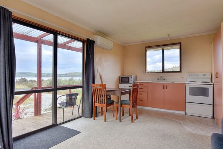 Photo of property in 2 Antrim Street, Waikawa, Tokanui, 9884