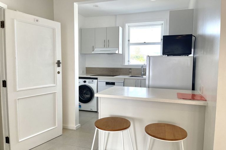 Photo of property in 1/14 Charisma Place, Randwick Park, Auckland, 2105