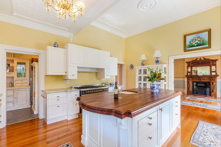 Photo of property in 41 Stanley Point Road, Stanley Point, Auckland, 0624