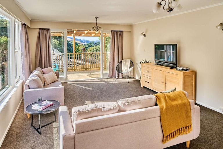 Photo of property in 22 Angell Street, Johnsonville, Wellington, 6037