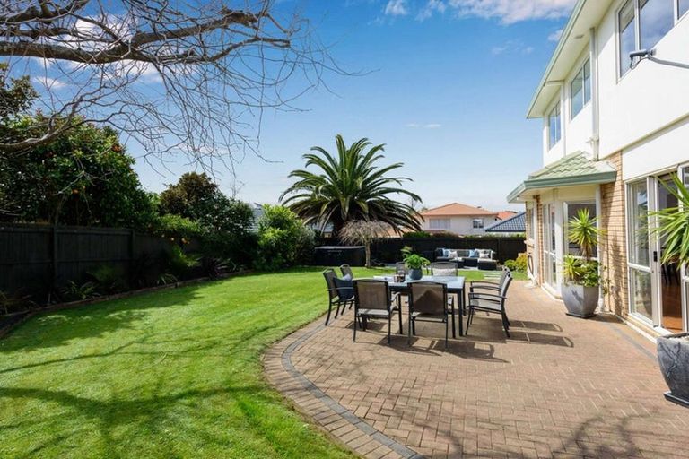 Photo of property in 5 Pintner Place, Somerville, Auckland, 2014