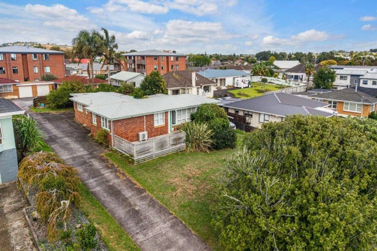 Photo of property in 6 Blair Avenue, Pukekohe, 2120