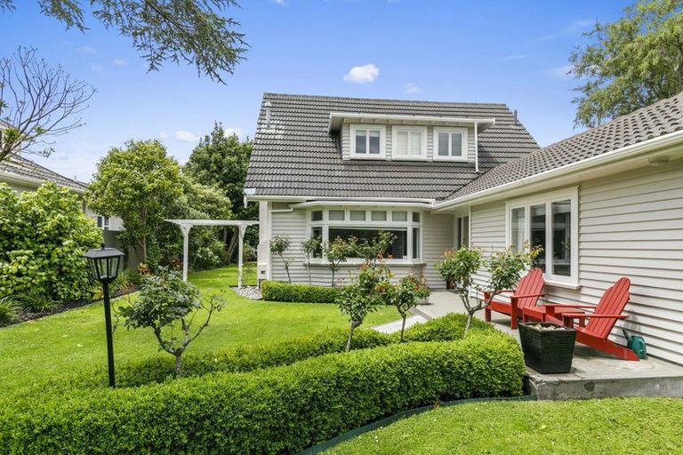 Photo of property in 2 Rangiora Street, Woburn, Lower Hutt, 5010