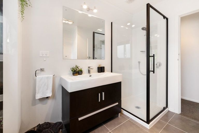 Photo of property in 26 Acacia Road, Torbay, Auckland, 0632